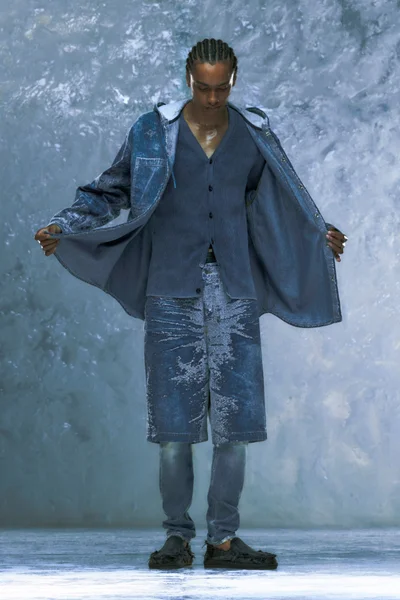 Look 23